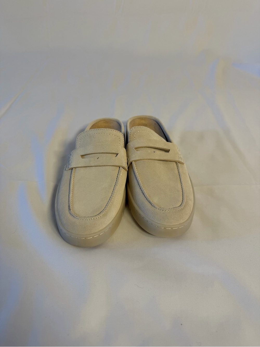 Vionic Uptown Mules, size 7. - Picture 4 of 8